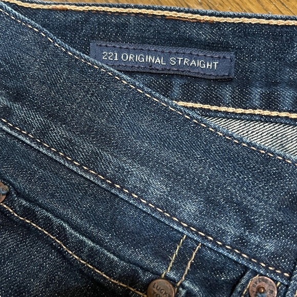 Lucky Brand Men's Dark Blue Original Straight Jeans - Picture 4 of 5